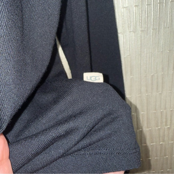 UGG Black Long Sleeve Front Knot Twist Top Small - Picture 8 of 8